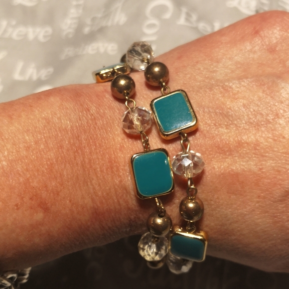 Faux turquoise and Crystal bracelet - Picture 4 of 4